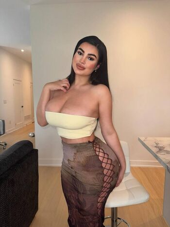 Savala Tee