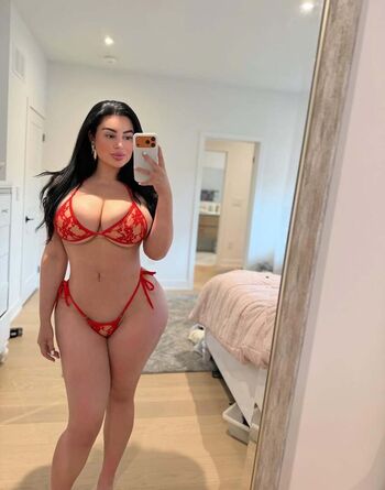 Savala Tee