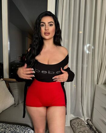Savala Tee