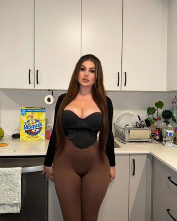 Savala Tee