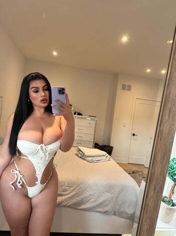 Savala Tee