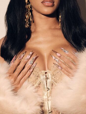 Saweetie