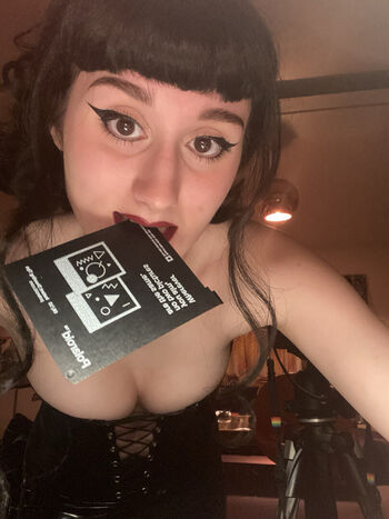 Full leaked Scarlett poppy page private onlyfans photo