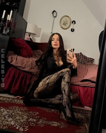 scarlettzofi