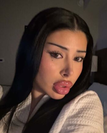 Full leaked Selenaamontoyaa private onlyfans photo