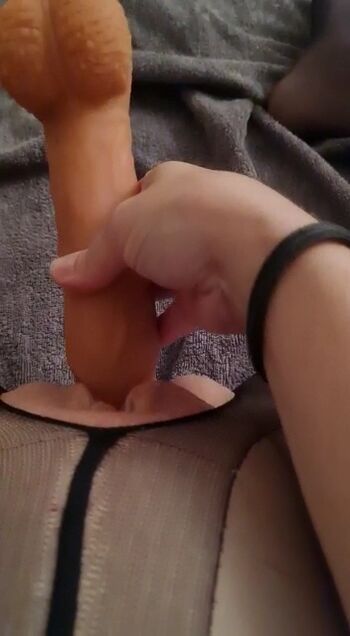 Full leaked Show your girlfriend private onlyfans photo
