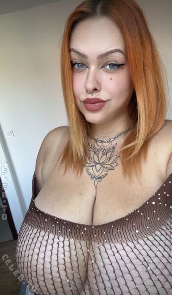 _.simona._t