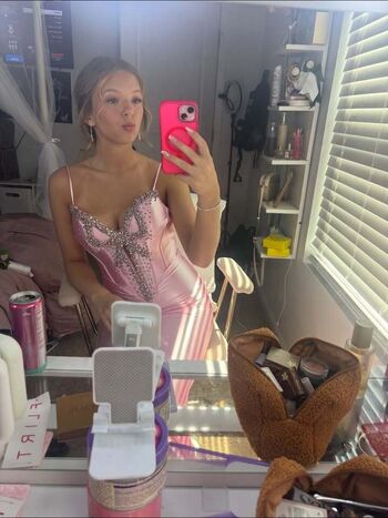Full leaked Skylaspamyy alainza private onlyfans photo