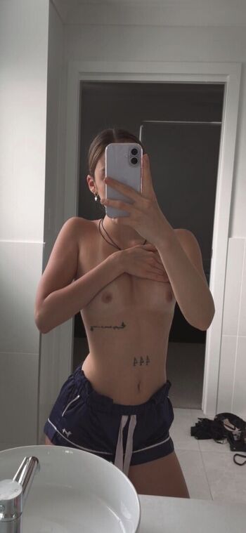 Full leaked Snowbunny teens page private onlyfans photo