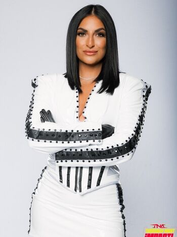 Sonya Deville