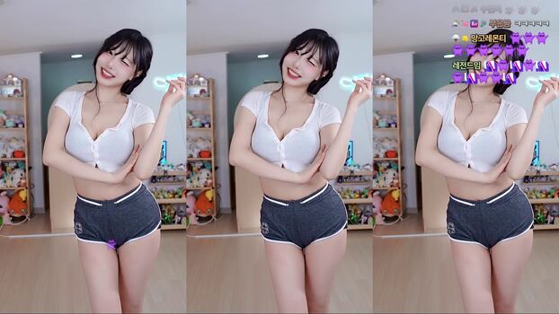 Full leaked Sooflower page private onlyfans photo
