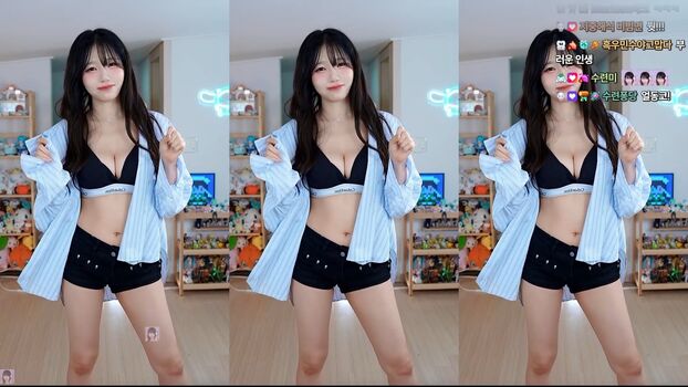 Full leaked Sooflower page private onlyfans photo