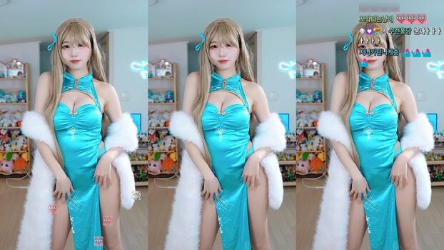 Full leaked Sooflower page private onlyfans photo