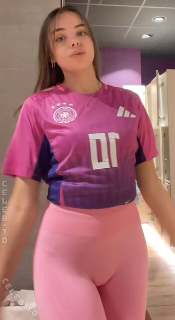 Sophia_xs