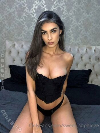 Sophie Rayne