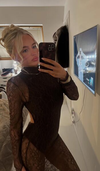 Full leaked Sophie sutherland page private onlyfans photo