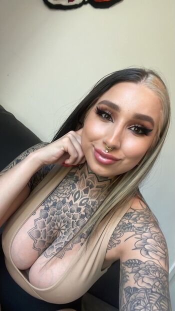 Split_tongue_bri