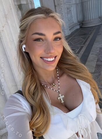 Full leaked Starletnova private onlyfans photo
