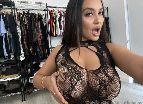Stella Hudgens