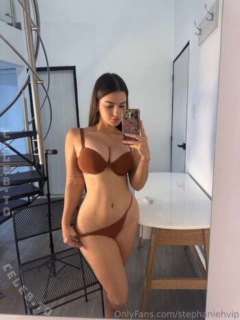 Stephanieh Bed