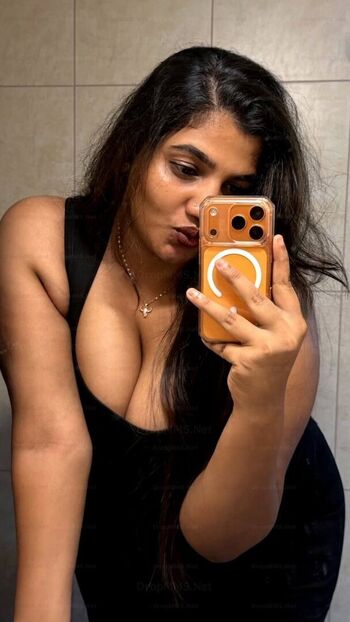 Storiesofsara__