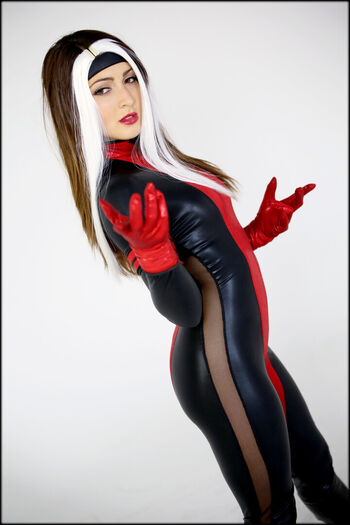 Superheroines