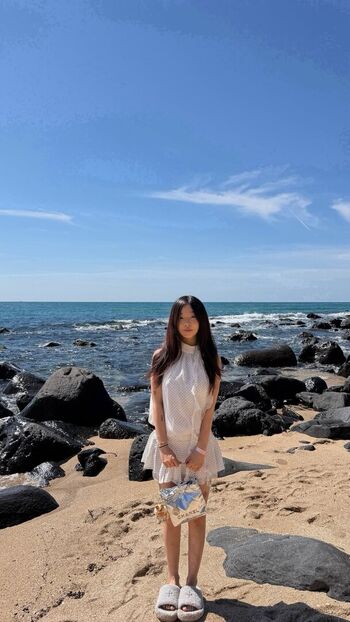sweetasianchick03