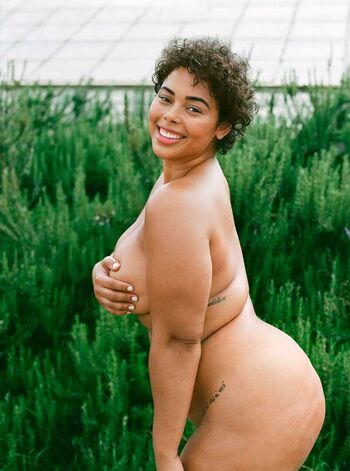 Tabria Majors