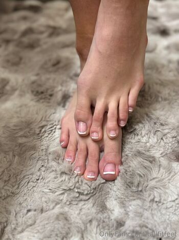 Full leaked Tall fit feet private onlyfans photo