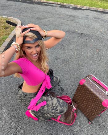 Tallia Storm