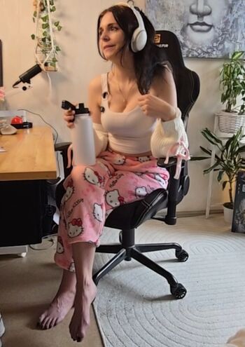 Full leaked Tania derveaux page private onlyfans photo