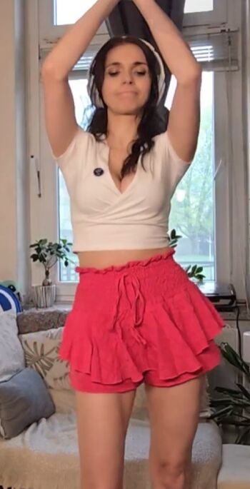 Full leaked Tania derveaux private onlyfans photo