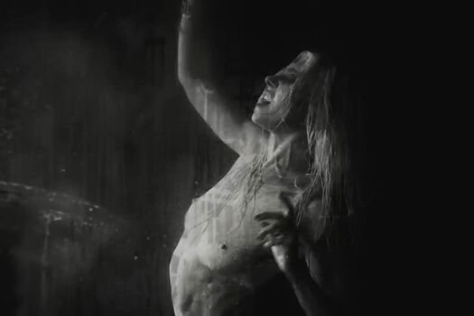Taylor Momsen