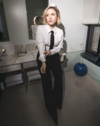 Taylor Tomlinson