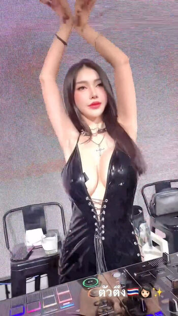 Thai Girls ????????