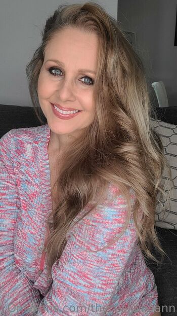 therealjuliaann