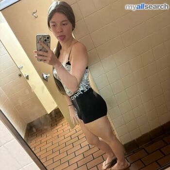 They_hate_lizzie16