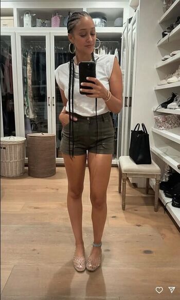 Tia Mowry
