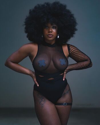 tiarabreecosplay