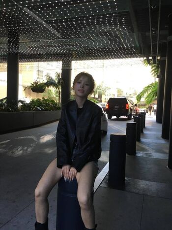 tiny.pretty.j