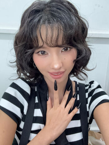 tiny.pretty.j