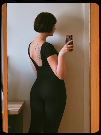 Full leaked Anna delyla/ private onlyfans photo