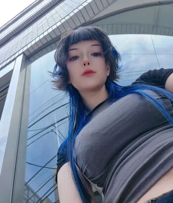 Tsuruko The Alien