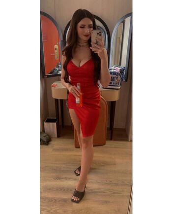 Full leaked Ravyn moore/ private onlyfans photo