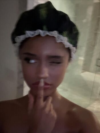 Full leaked Fehanzen/ private onlyfans photo