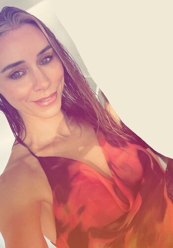 Una Healy