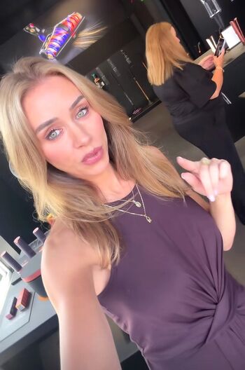 Una Healy