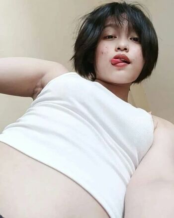 ur_LxliMxmmy