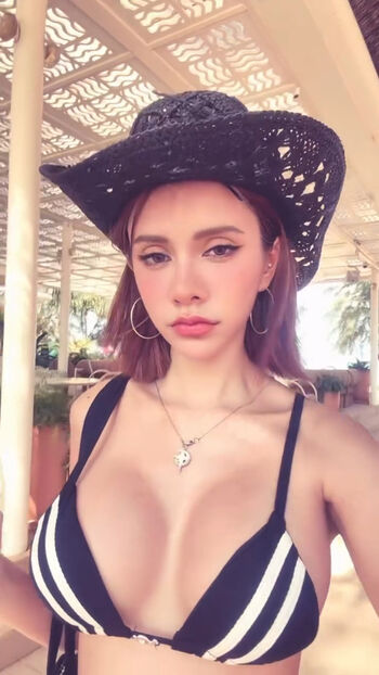 Full leaked Urbabyjasmin private onlyfans photo