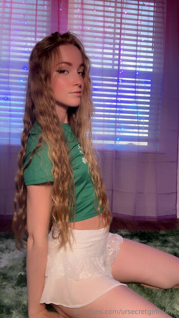 ursecretgirlfriend